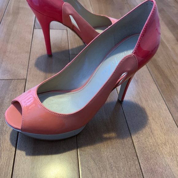 Marc Fisher Pink Stiletto - Picture 3 of 4